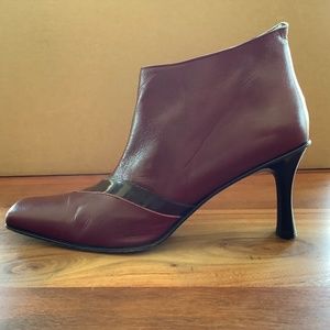 Vintage Italian leather booties burgundy size 39